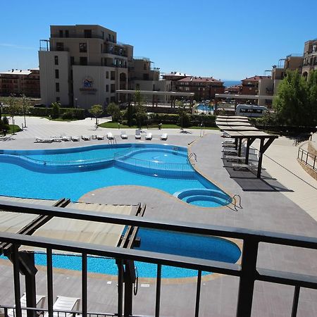 Menada Luxor Apartments Sveti Vlas Eksteriør billede