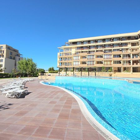 Menada Luxor Apartments Sveti Vlas Eksteriør billede