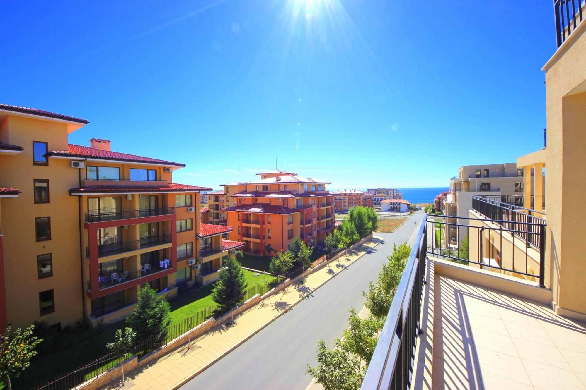 Menada Luxor Apartments Sveti Vlas Eksteriør billede