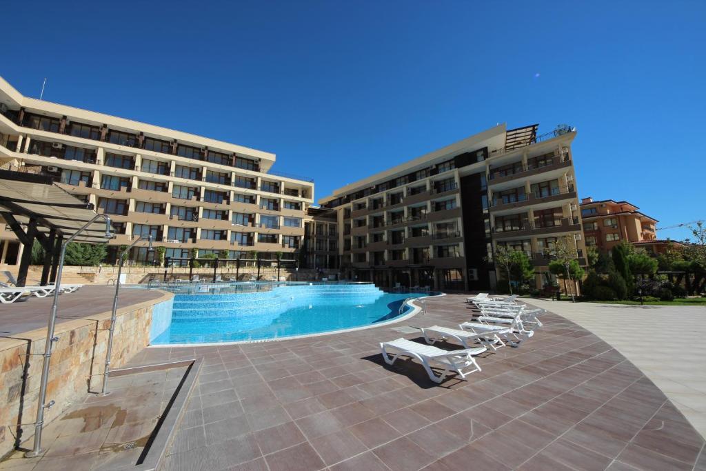 Menada Luxor Apartments Sveti Vlas Eksteriør billede