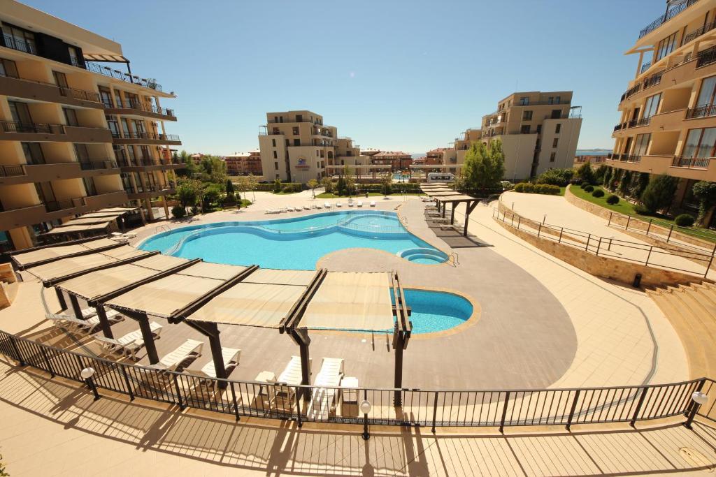 Menada Luxor Apartments Sveti Vlas Eksteriør billede