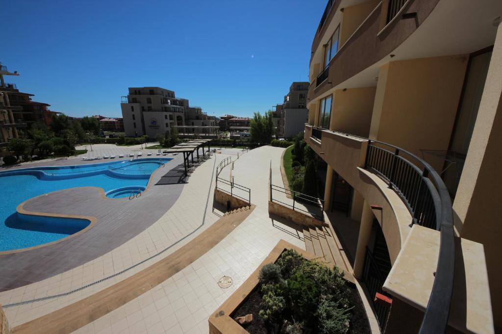 Menada Luxor Apartments Sveti Vlas Eksteriør billede