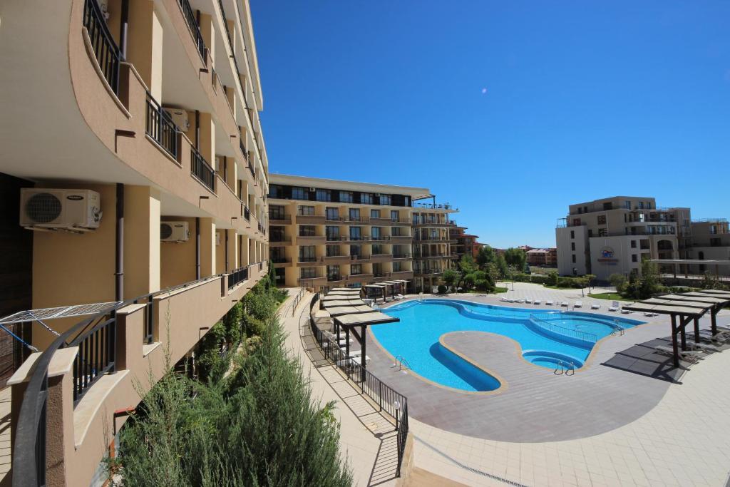 Menada Luxor Apartments Sveti Vlas Eksteriør billede